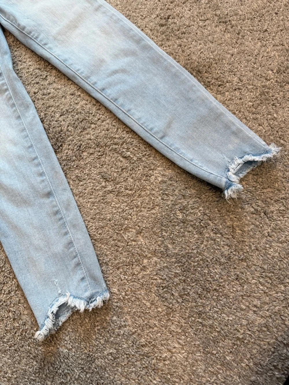 Old Navy | High- Rise Rockstar Jeggings in Light Blue Wash